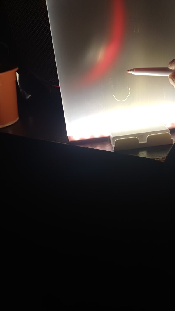 20250930_203438 pizarra mágica led