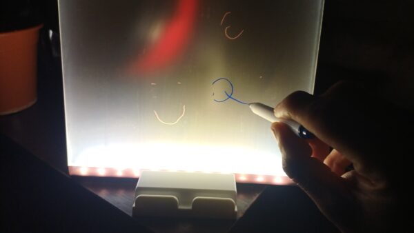 20250930_203507 pizarra mágica led