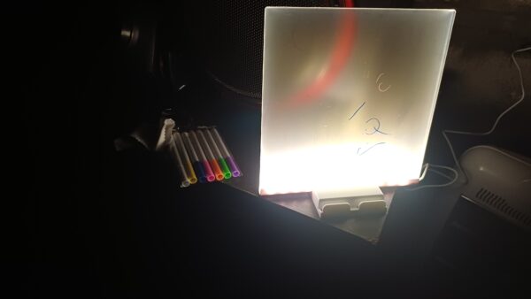 20250930_203639 pizarra mágica led