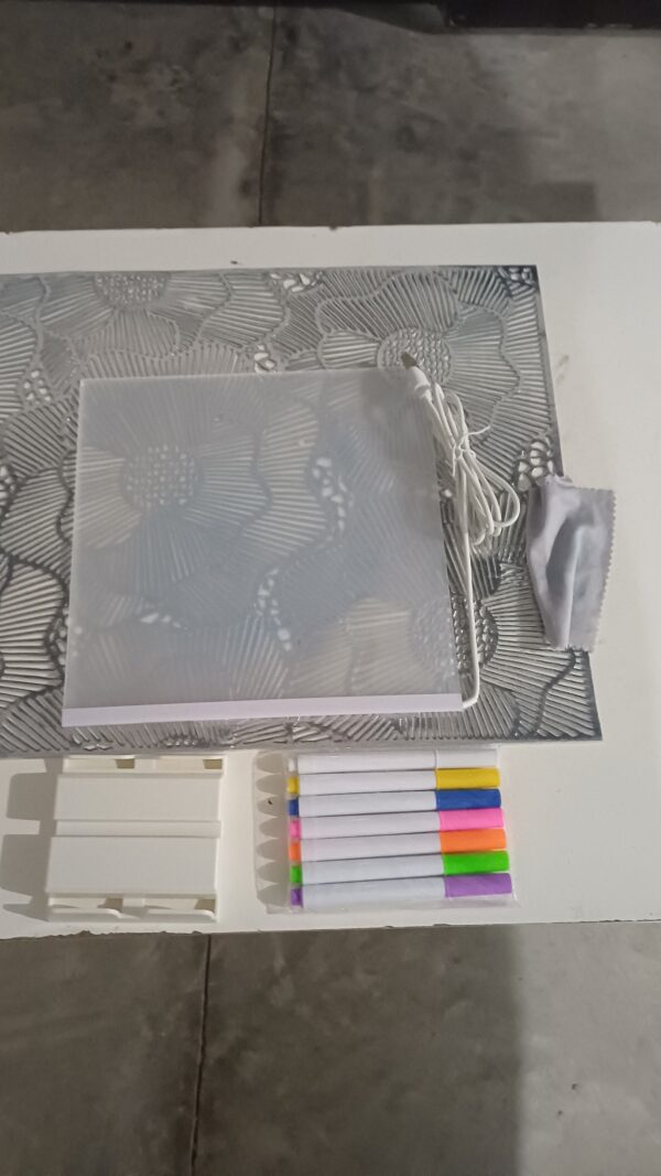 20250930_204051 pizarra mágica led